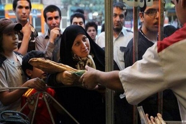 علت کمبود نان و صف‌های طولانی نانوایی‌ها در مشهد چیست؟