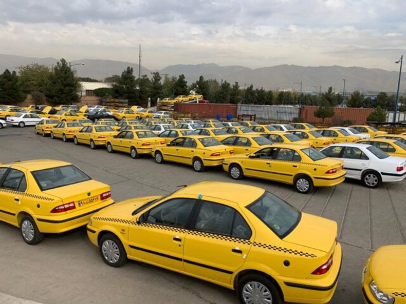 رانندگان تاکسی در انتظار واکسن
