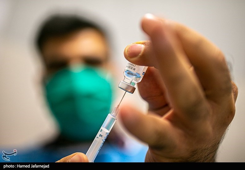 سازمان غذا و دارو: بخش خصوصی موفق به واردات واکسن کرونا نشد