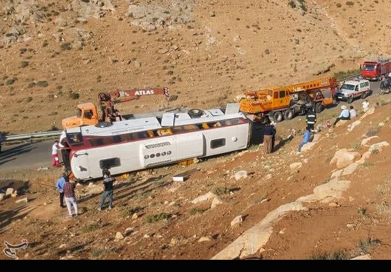 راننده اتوبوس حامل خبرنگاران برای همیشه از رانندگی در بخش حمل و نقل عمومی منع شد