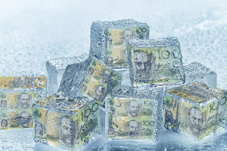نظریات کمیسیون اروپا در تبیین مفهوم «مسدود‌ کردن دارائی‌ها» (freezing of funds)