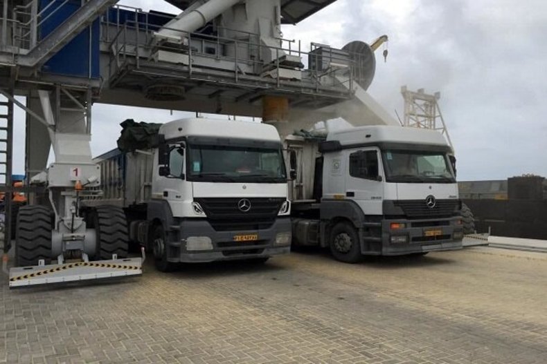 انتقال ۷میلیون تن کالای اساسی با ناوگان کامیونی به داخل کشور