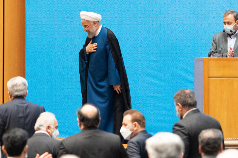 روحانی: بسیاری از مسائل کشور در ۱۰۰ روز اول دولت یازدهم حل شد؛ فرمانده‌ای بدون سرباز بودم