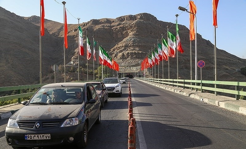 محور کرج - چالوس برای تخلیه بار ترافیکی یک طرفه شد