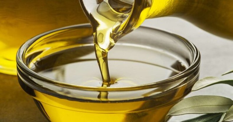 پهلوگیری کشتی ۳۳ هزار تنی روغن خام خوراکی در بندر امام