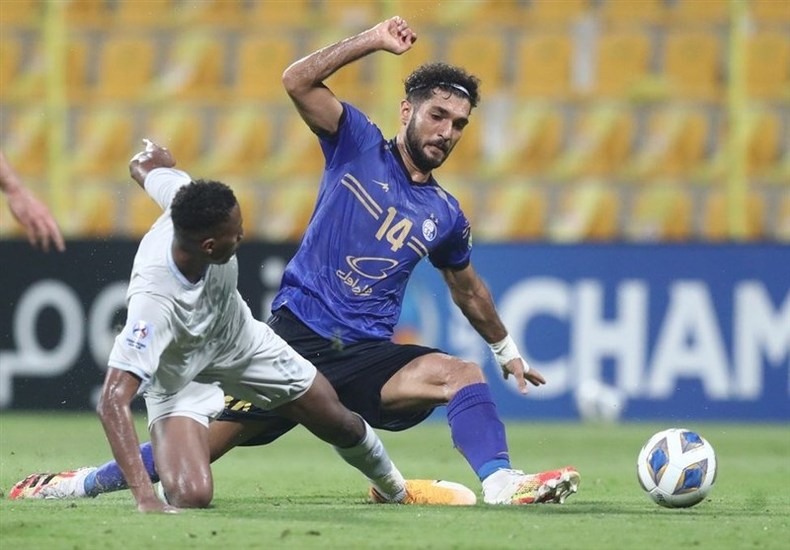 طاهری: استقلال اسیر حرفه‌ای‌گری الهلال شد