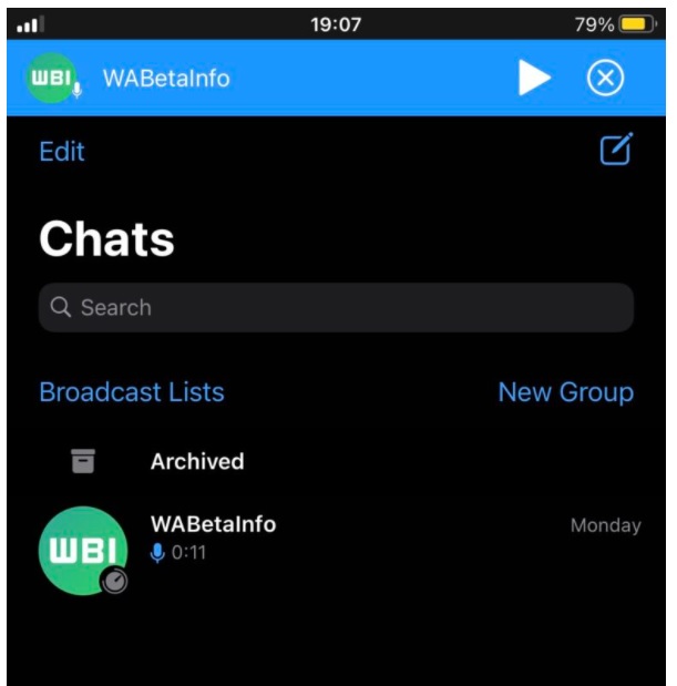 واتس‌اپ روی قابلیت پخش پیام‌های صوتی بدون نیاز به باز بودن چت کار می‌کند
