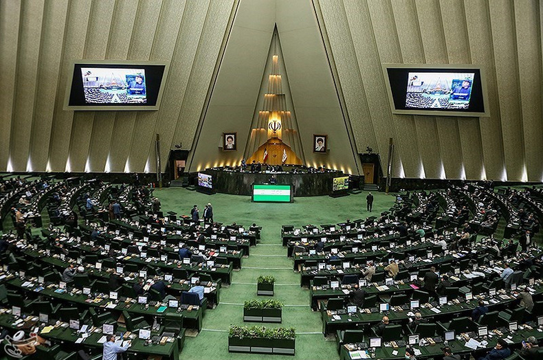 خط‌و‌نشان مجلس برای صادرکنندگان