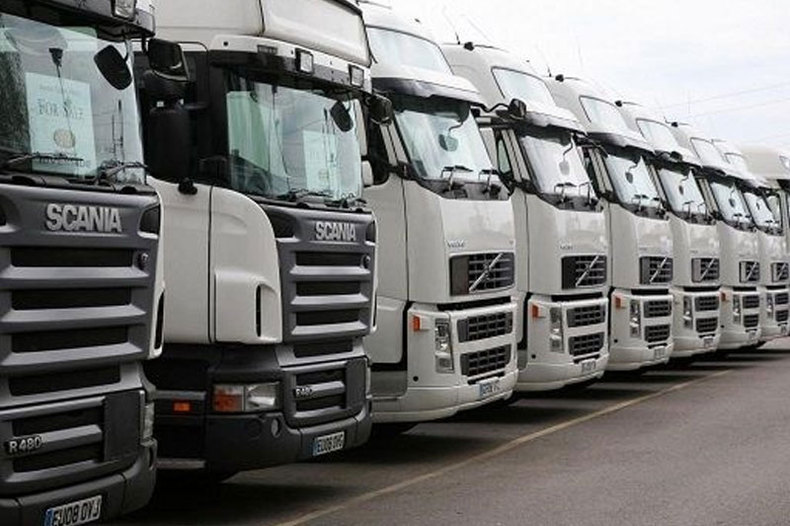دستور معاون امور گمرکی به ترخیص کلیه کامیونهای وارده زیرسه سال ساخت دارای ثبت سفارش