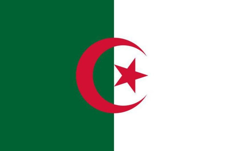 الجزایر سفیر فرانسه را احضار کرد