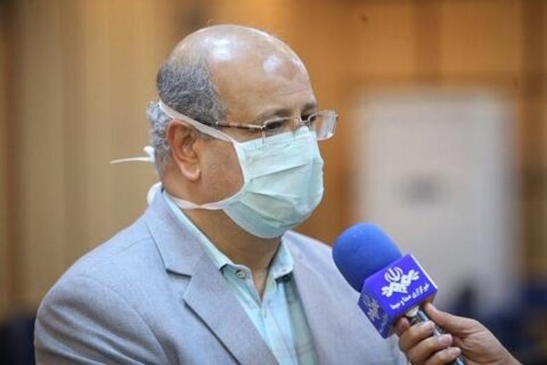 شهروندان تهرانی که امکان مراجعه به مراکز واکسیناسیون را ندارند، در منزل واکسینه می شوند