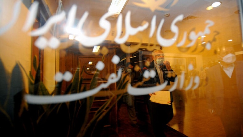 حقوق ۳۲ میلیونی برای استخدام غیرقانونی!