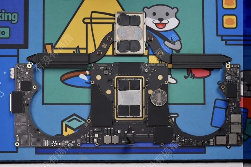انتشار اولین تصاویر از طراحی داخلی مک‌بوک پرو ۱۴ و ۱۶ اینچی اپل