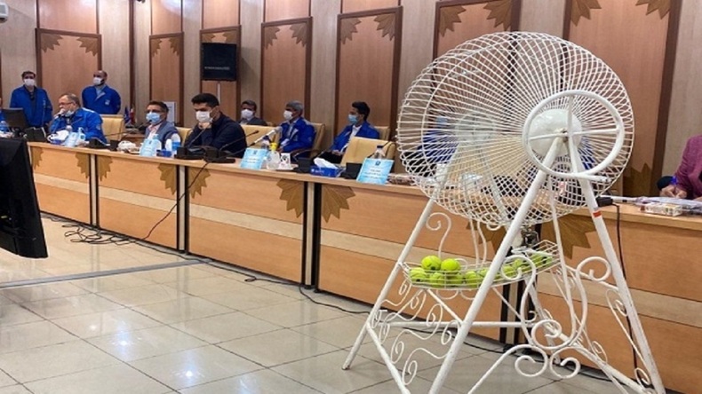 طرح فروش فوق العاده خودرو باید با قیمت قطعی برگزار شود