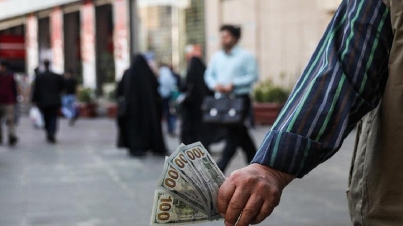 نرخ ارز گاهی از بازار‌های خارج از ایران تعیین می‌شود