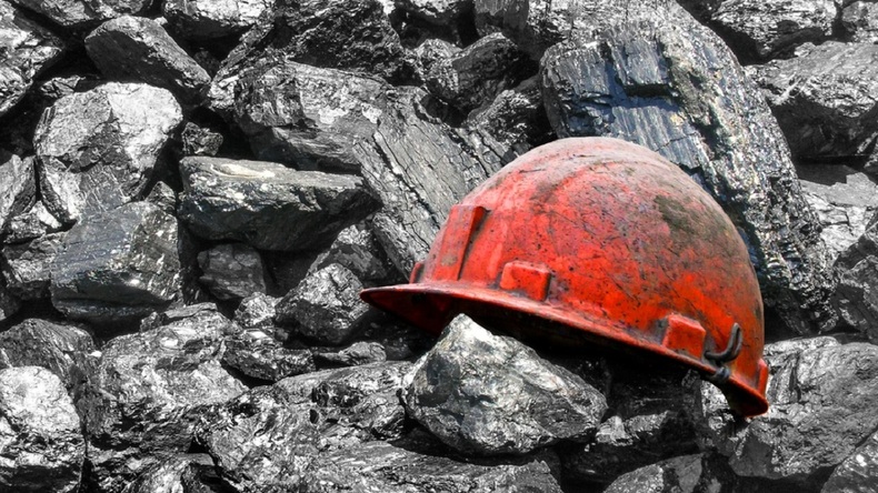 یک کشته و ۴۸ مفقودی بر اثر حادثه در معدنی در روسیه