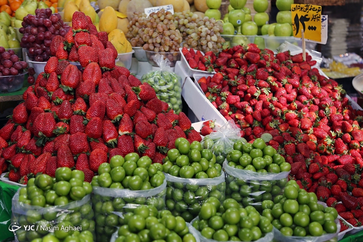 گوجه سبز موجود در بازار‌های تهران قاچاق است