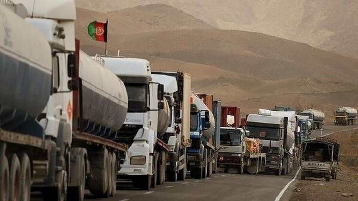 مصوبه ممنوعیت ترانزیت فرآورده‌ نفتی به افغانستان بایدلغو شود