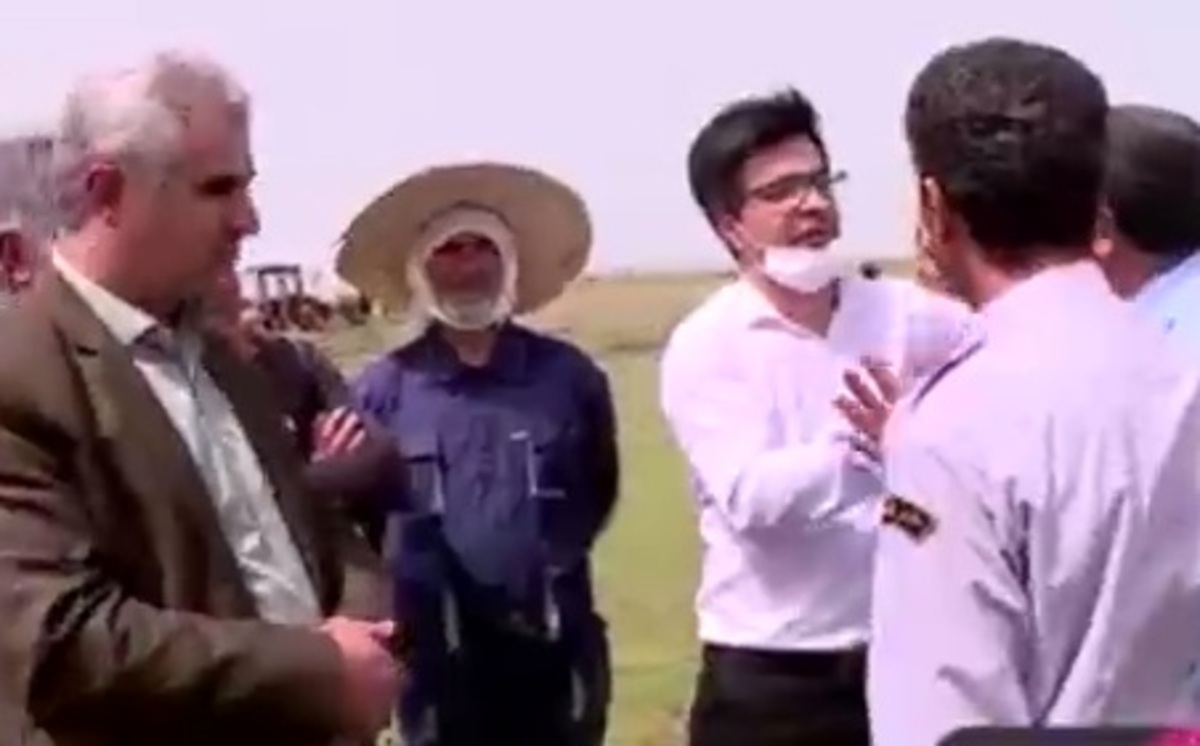 بی توجهی به دستور قانونی و کتک زدن خبرنگار توسط نماینده پتروشیمی میانکاله بهشهر