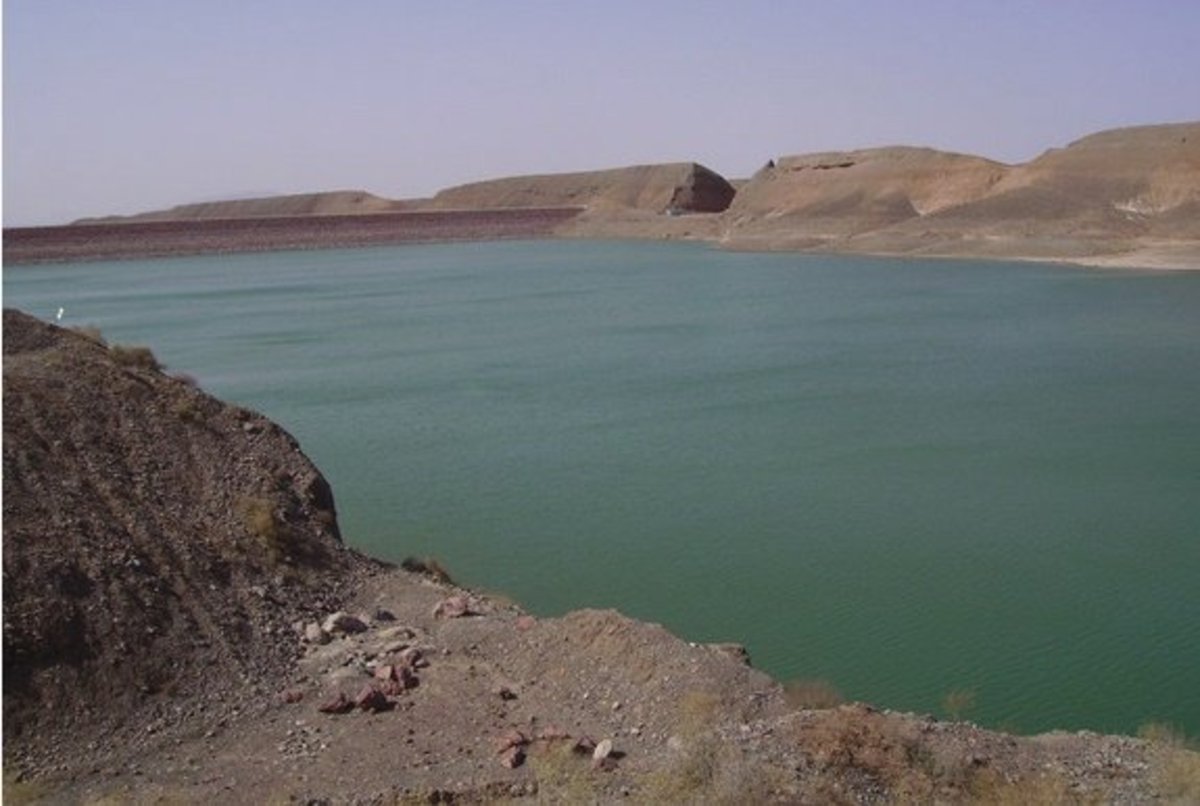 آب سدهای تهران ٢٥ درصد کم شده است