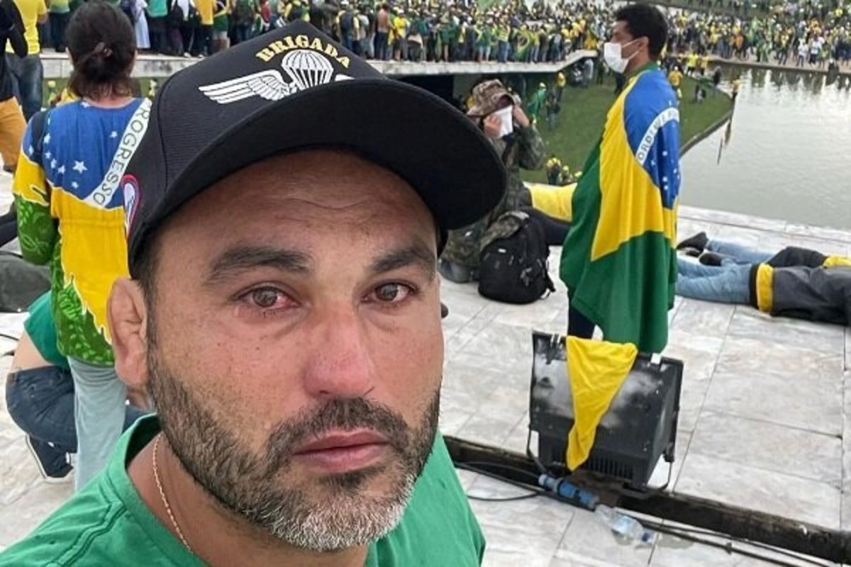 پلیس برزیل به خانه خواهرزاده بولسونارویورش برد