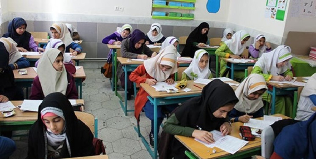 نوری: هیچ نگرانی برای باز بودن مدارس وجود ندارد