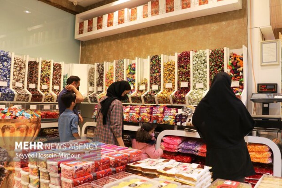 بازار آجیل کمبودی ندارد/کاهش ۵۰ درصدی صادرات خشکبار از کشور