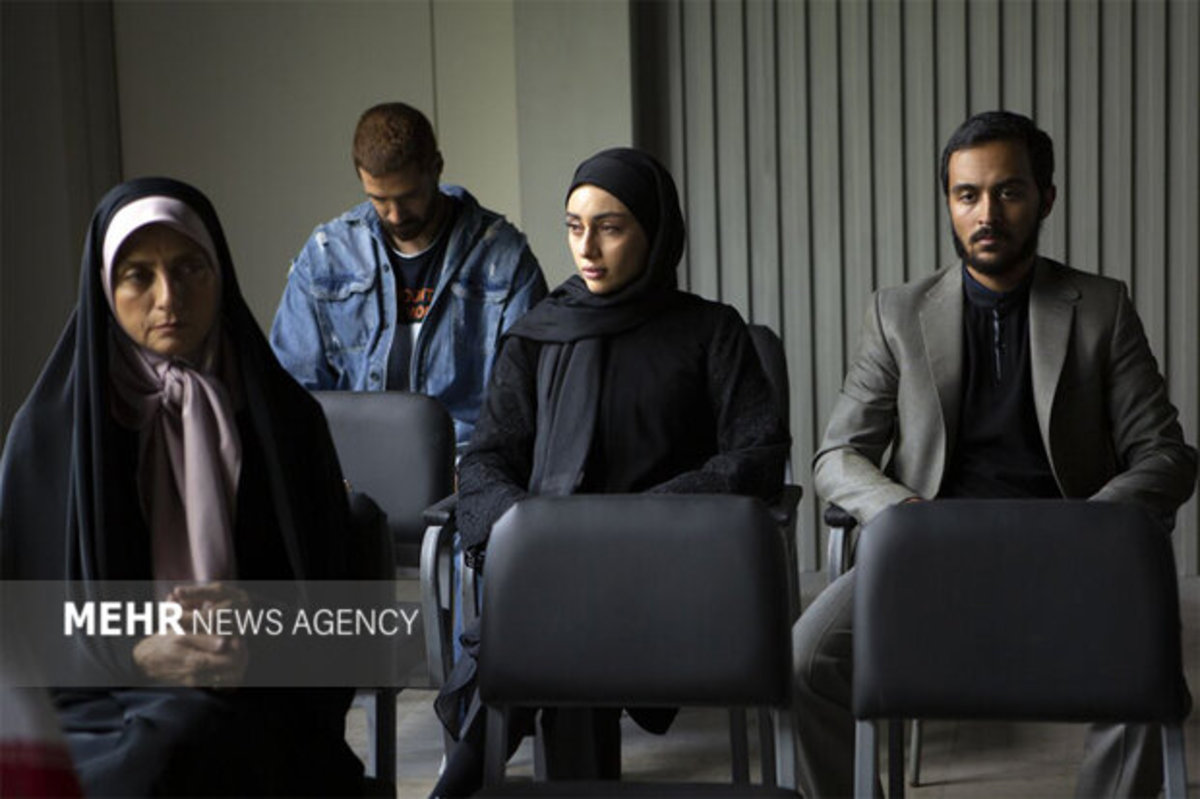«علف‌زار» بالاخره پروانه نمایش گرفت