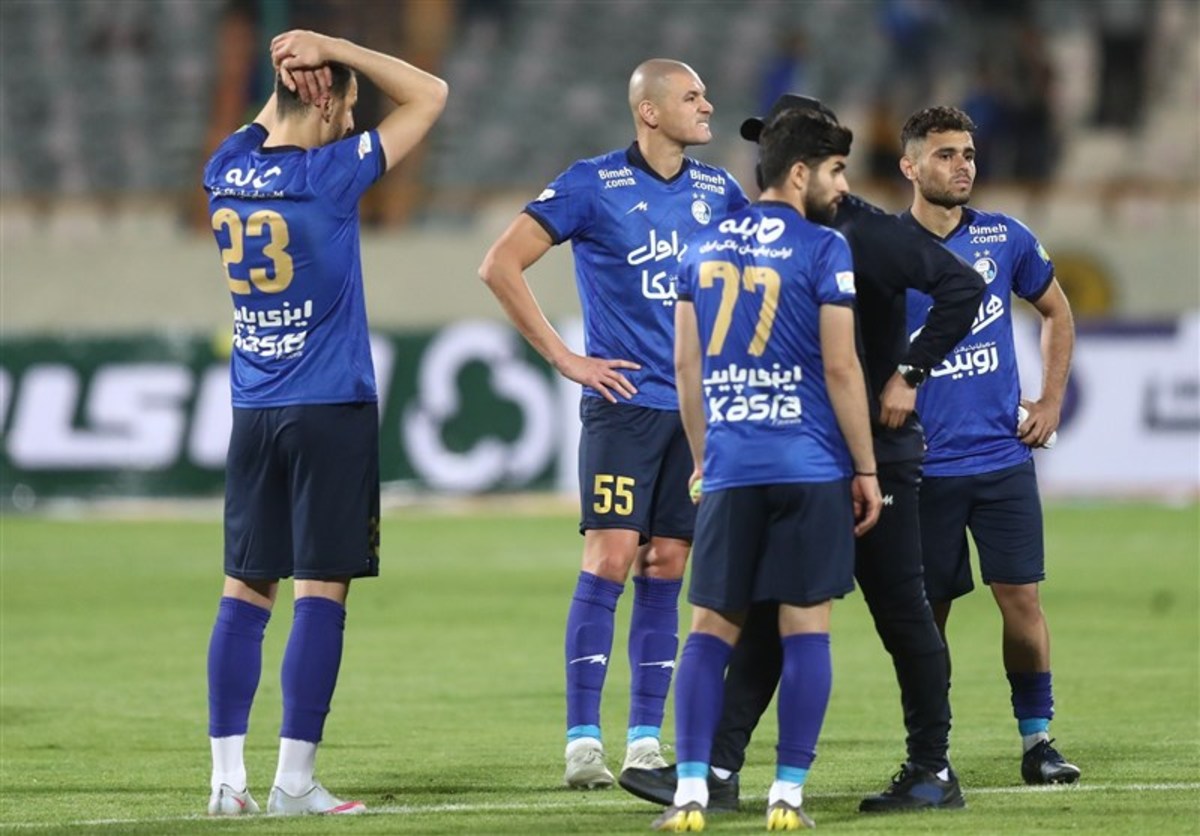 با تهمت زدن وبحث وجدل می‌خواهند تمرکز استقلال را به‌هم بزنند