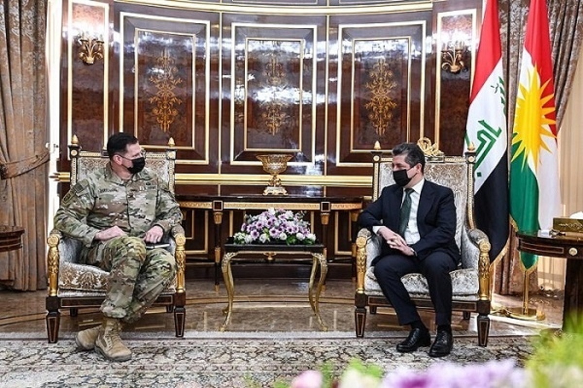 تاکید بر ضرورت گسترش هماهنگی و همکاری میان ارتش عراق و نیروهای پیشمرگ