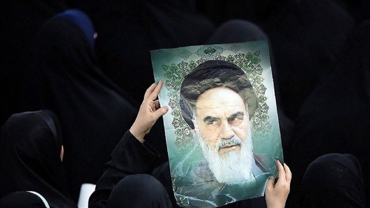 برنامه« من به تو نزدیکم» روی آنتن رادیو جوان