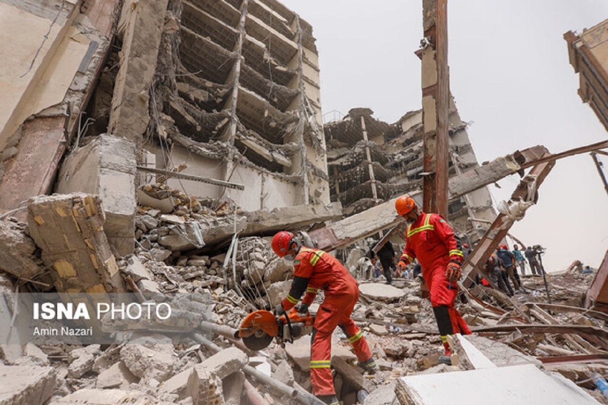 مخبر هیاتی ۳ نفره را مامور بررسی حادثه ریزش ساختمان متروپل آبادان کرد