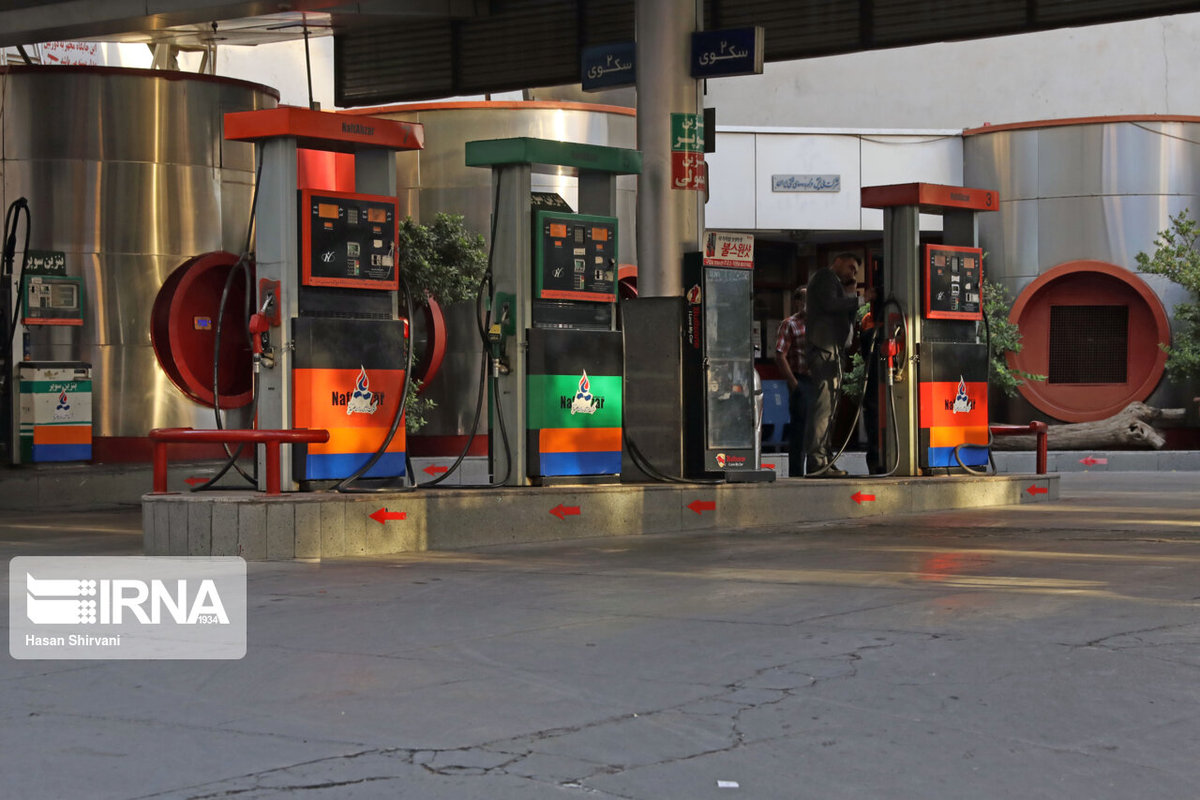 تکذیب تعطیلی پمپ‌بنزین‌ها در تهران