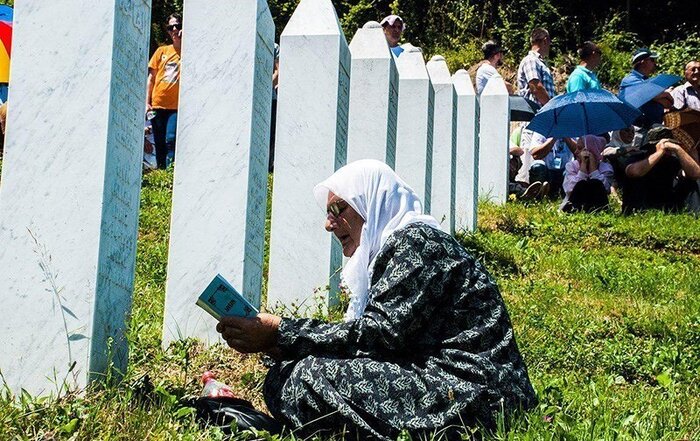 راهپیمایی «مارش میرا»؛ یادمان جان‌باختن در جاده نجات