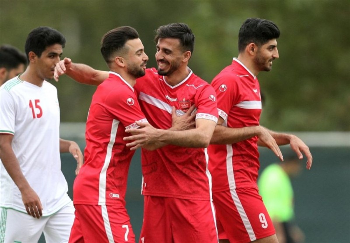 طاهرزاده: پرسپولیس و استقلال امسال به دنبال قهرمانی نباشند