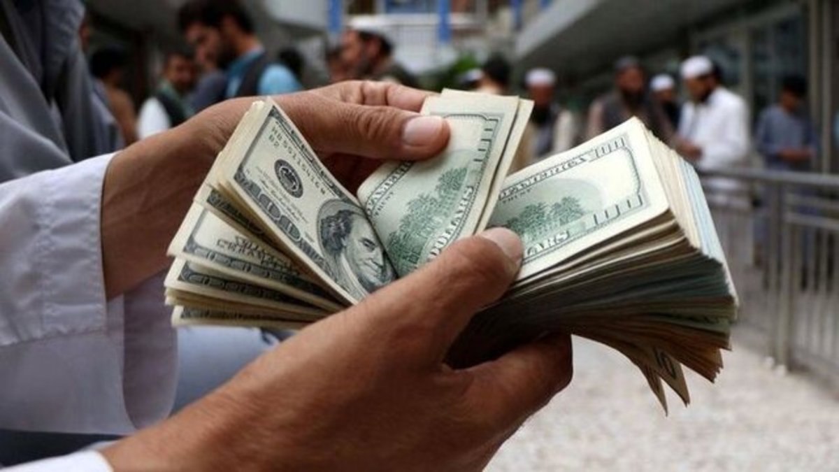 ایران به دنبال حذف دلار از تجارت با همسایگان