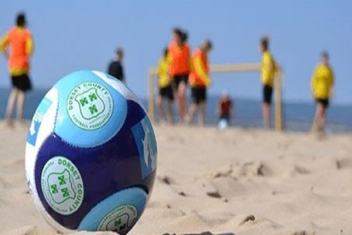 مسابقات فوتبال ساحلی در سنندج برگزار می‌شود