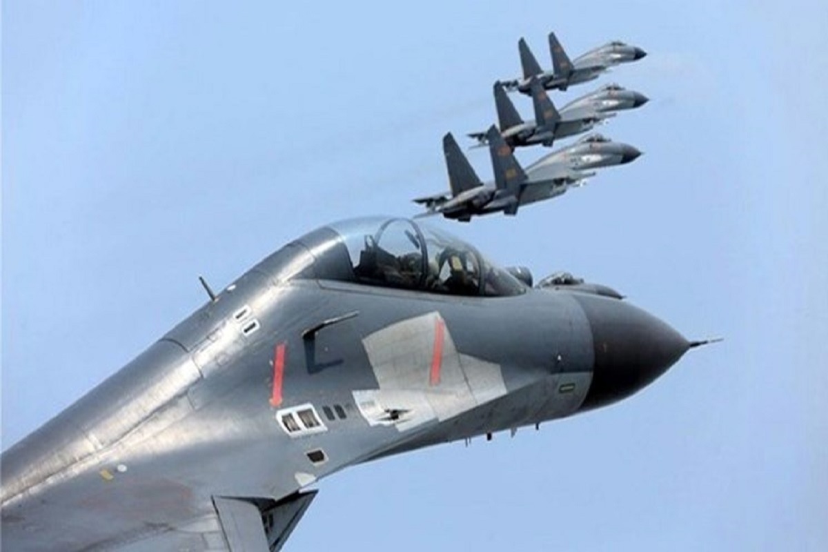 مانورهای متهورانه جنگنده‌های چین مقابل دیدگان ژنرال‌های آمریکا