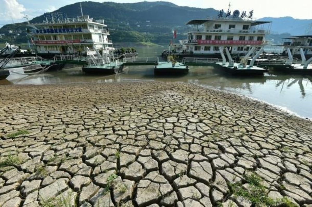 گرمای شدید چین در حال خشک کردن رودخانه حیاتی یانگ تسه است