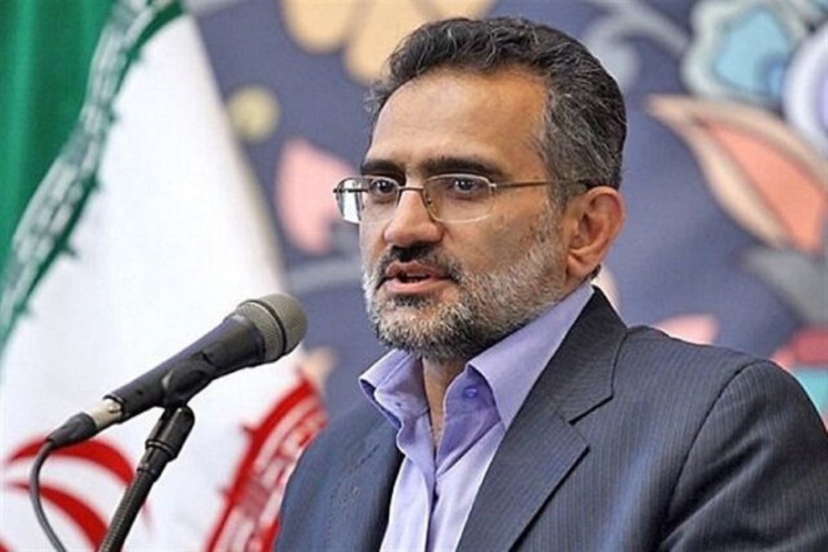 حسینی: دولت با اقدام شبانه روزی در مسیر برطرف کردن مشکلات گام بر می‌دارد