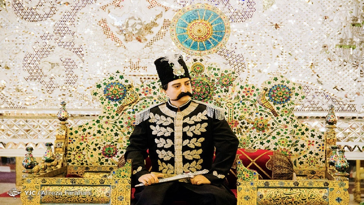 پرتره «مظفر‌الدین شاه قاجار» متعلق به کاخ گلستان است