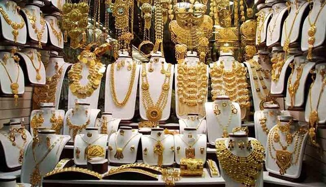 چاپ اسکناس طلا توسط معامله گران فردایی در بازار طلا دخالت در حاکمیت و ایجاد تقاضای کاذب است