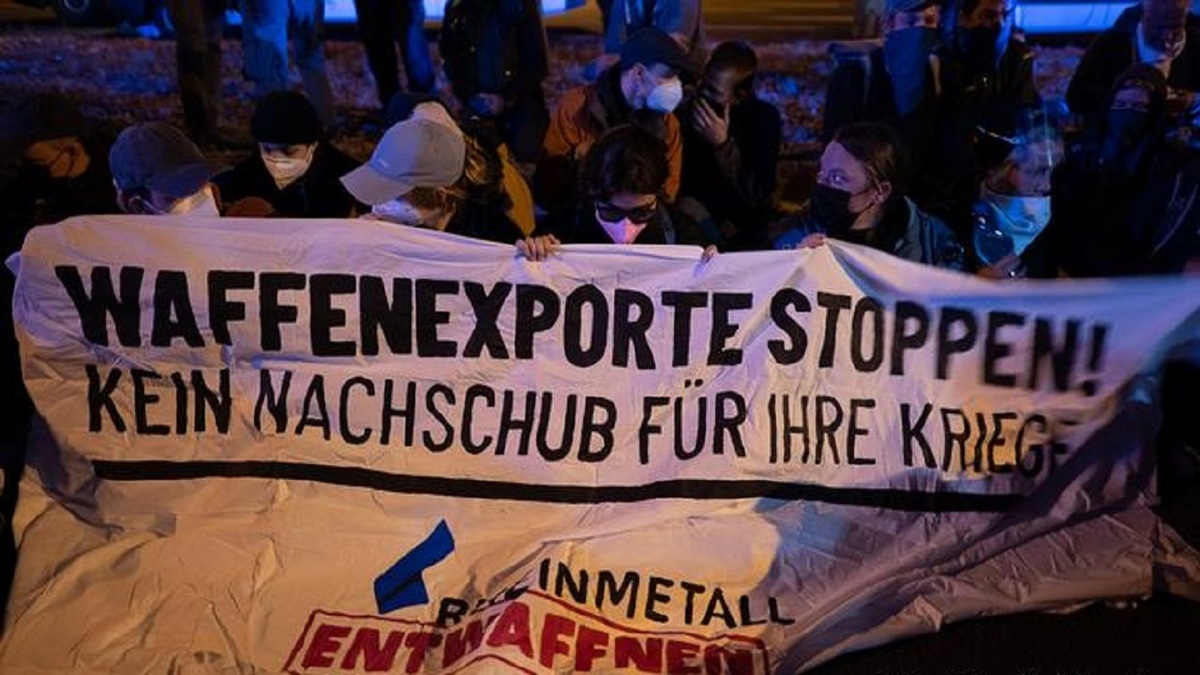 اعتراض مردم آلمان به حمایت تسلیحاتی برلین از کی‌یف
