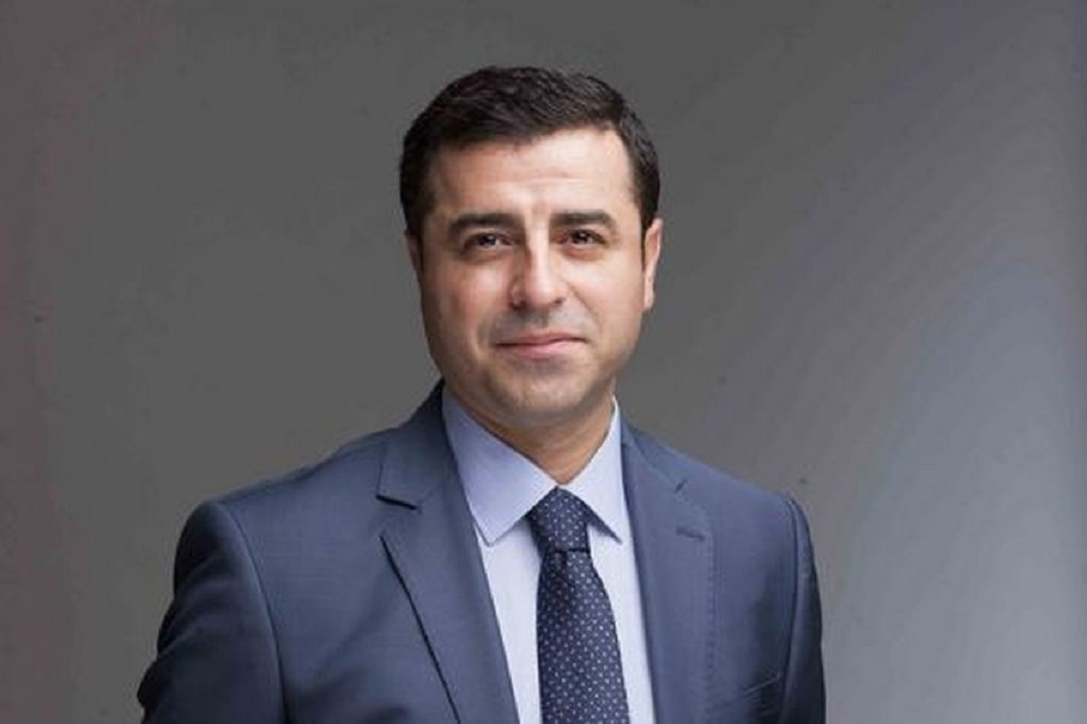 کردهای ترکیه به بستگان خود که در کوه ها هستند خیانت نمی کنند و به شما رأی نمی دهند