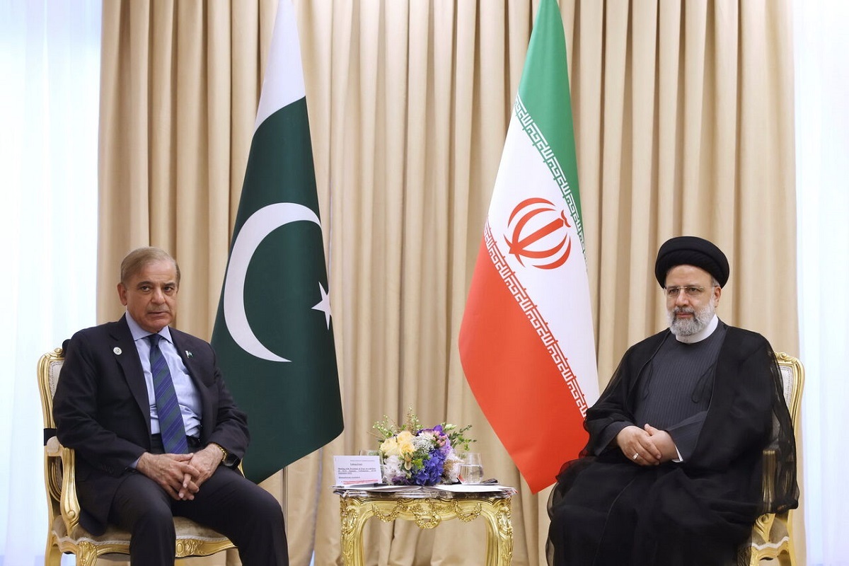 رئیس‌جمهور: ایران برای گسترش روابط با پاکستان حد و مرزی قائل نیست