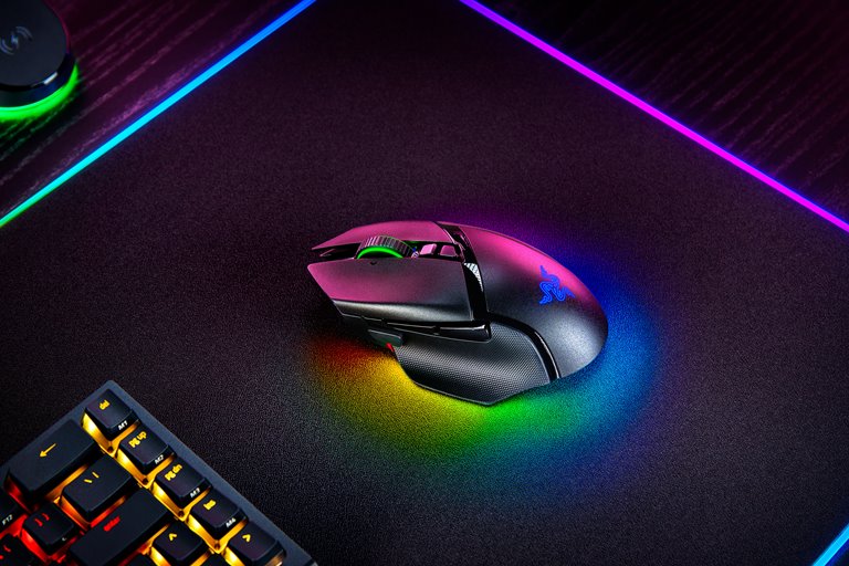 ماوس گیمینگ Basilisk V3 Pro ریزر رونمایی شد