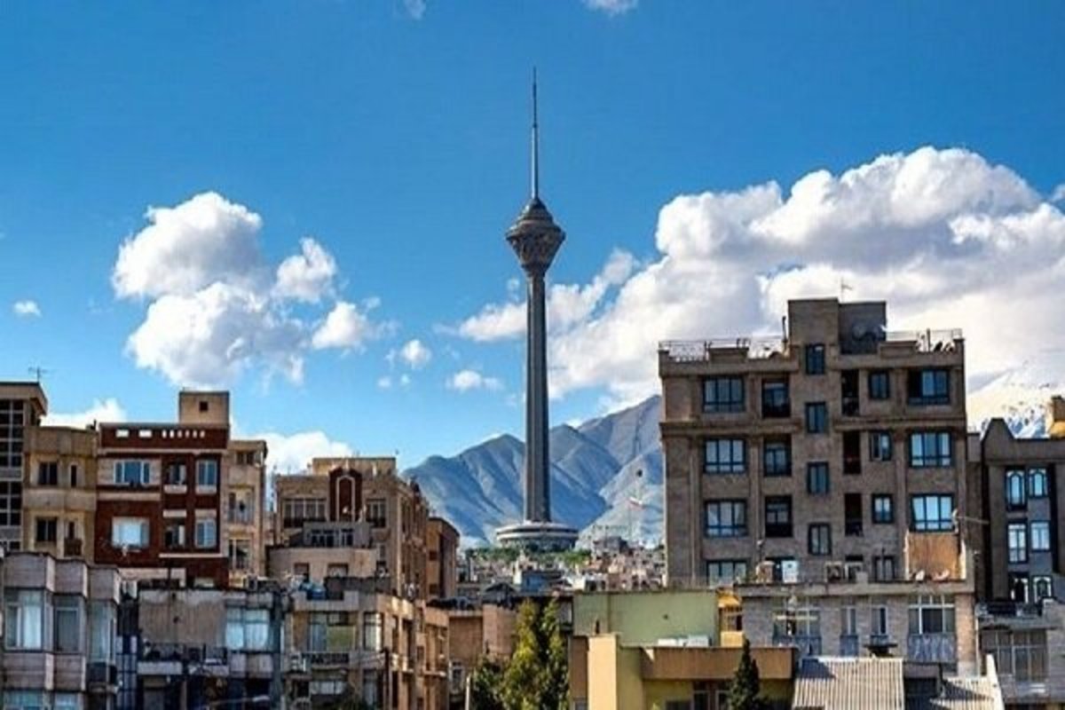 هوای تهران در وضعیت قابل قبول قرار دارد