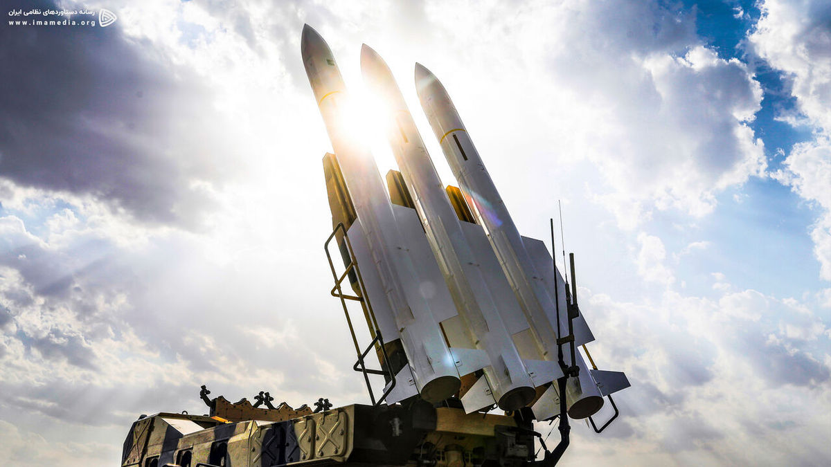 موشک‌های جدید پدافند هوایی سپاه رونمایی شد