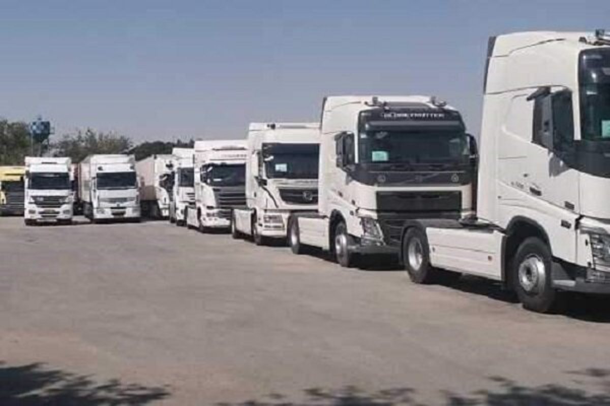 واردات کامیون‌های ثبت سفارش شده دست دوم به گمرکات ادامه دارد