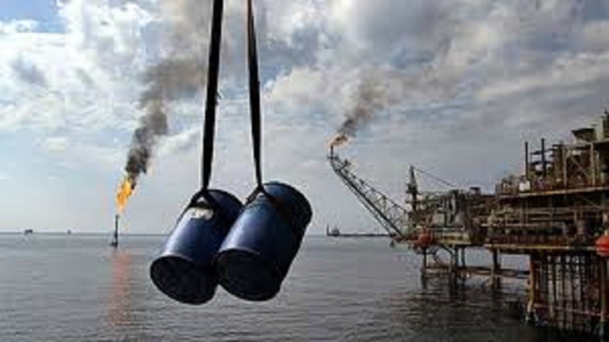 افزایش ۲.۵ برابری درآمد حاصل از صادرات نفت خام و میعانات گازی